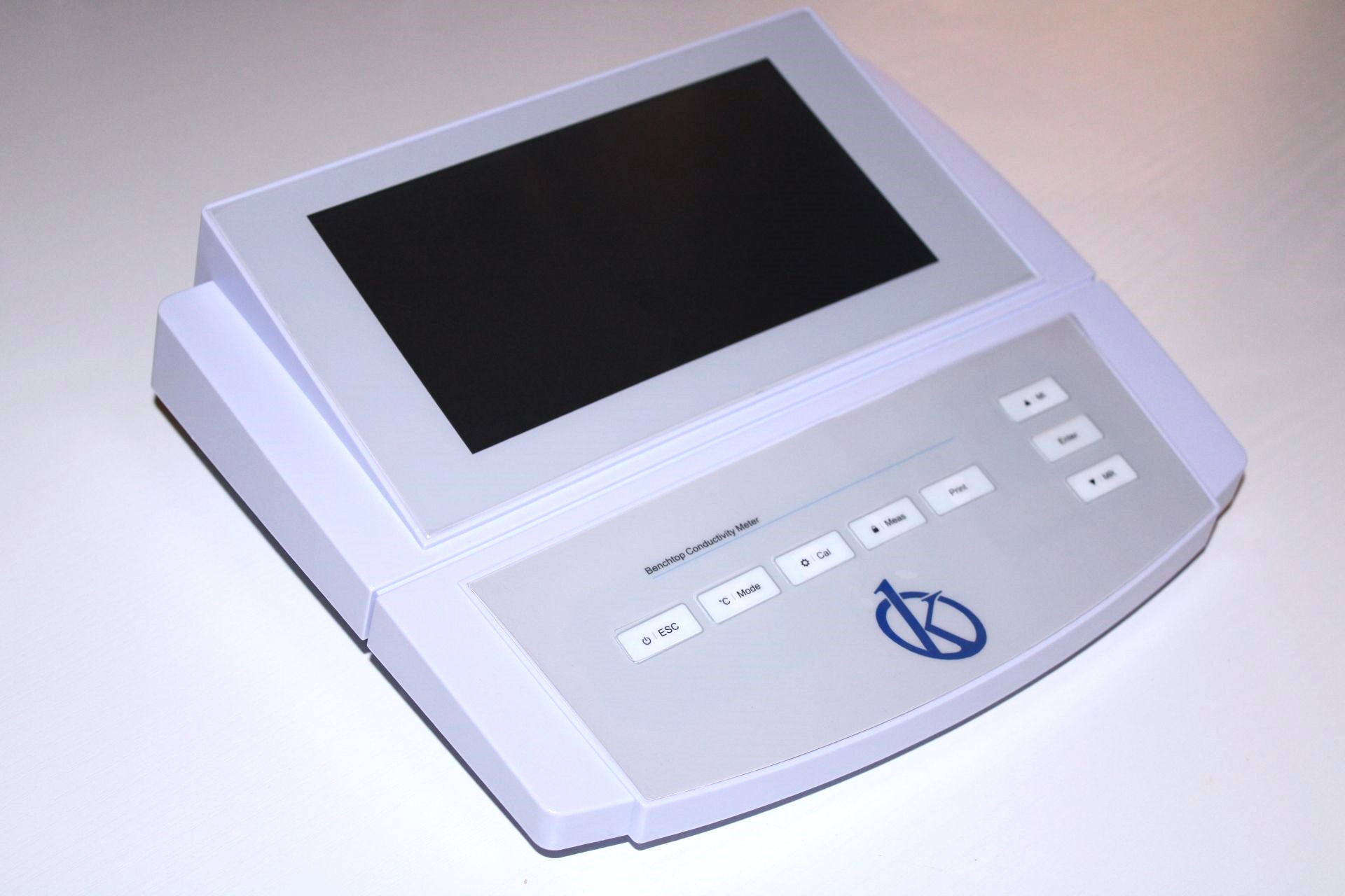 What are the steps to use and calibrate a turbidimeter?