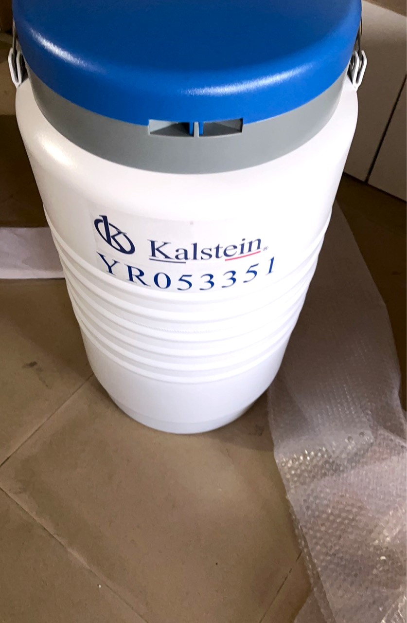 Nitrogen Tanks for the Conservation of Biological Samples
