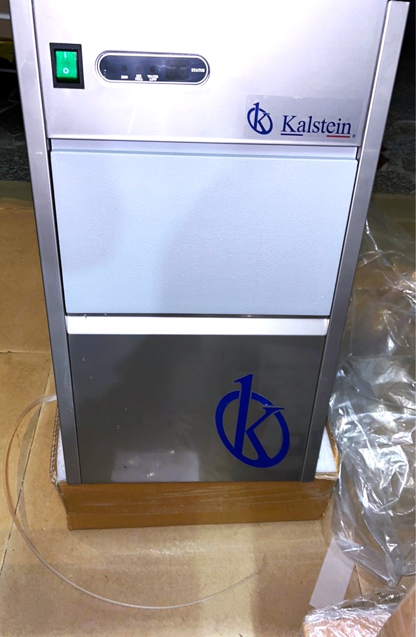 ICE Maker: different types for hospitals and laboratories