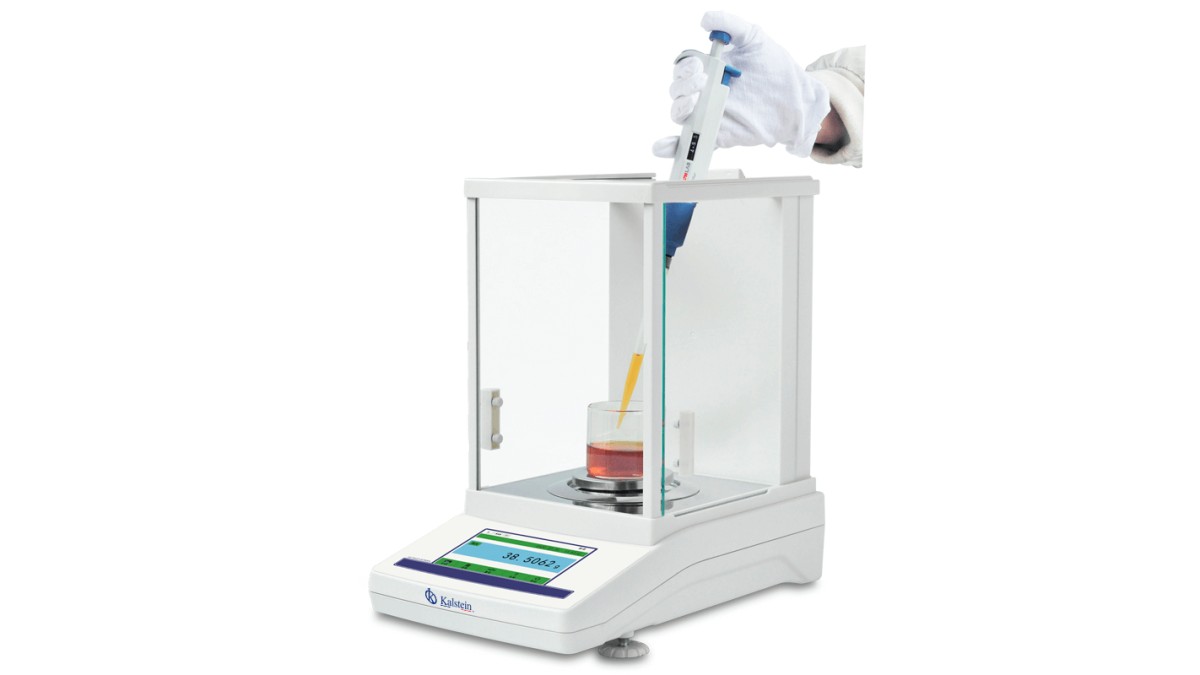 Internal Calibration Analytical Balance YR05573: Precision and Efficiency in Field Applications